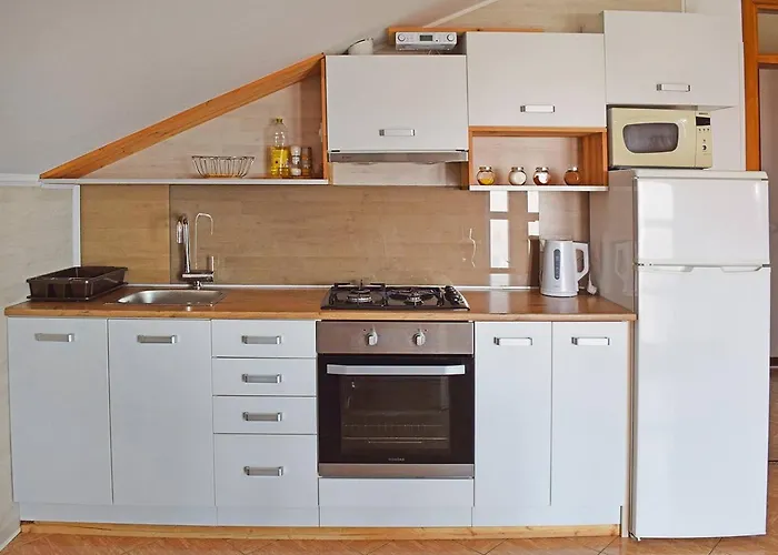Prekrasan Apartman Sa Kaminom